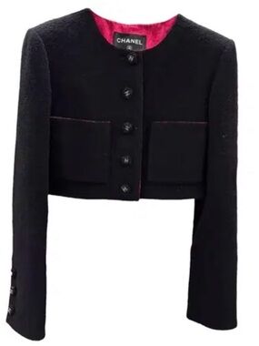 Auth CHANEL 2021 Wool Bolero very good condition so cute